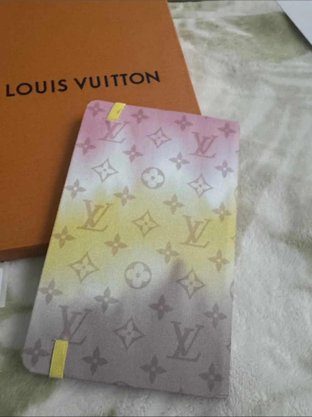 Louis Vuitton Monogram Ombre Pink Yellow Beige Notebook - Picture 6 of 8
